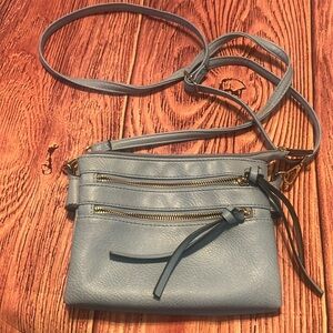 Isabelle baby blue leather shoulder bag